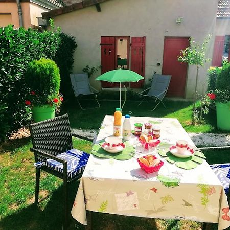 Chambre Avec Salle De Bain Privatisee Avec Petit Dejeuner Compris Auxonne Dış mekan fotoğraf