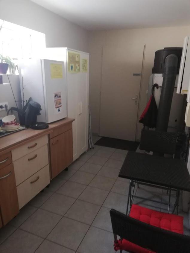 Chambre Avec Salle De Bain Privatisee Avec Petit Dejeuner Compris Auxonne Dış mekan fotoğraf