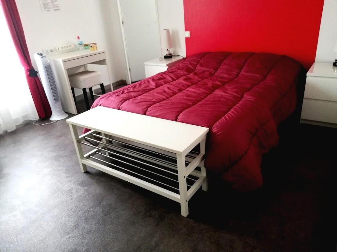 Chambre Avec Salle De Bain Privatisee Avec Petit Dejeuner Compris Auxonne Dış mekan fotoğraf